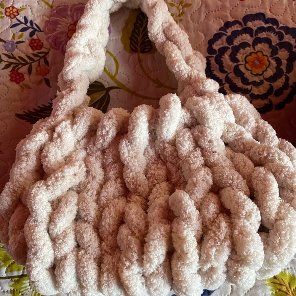 Hand crochet bags - Picture 5 of 5